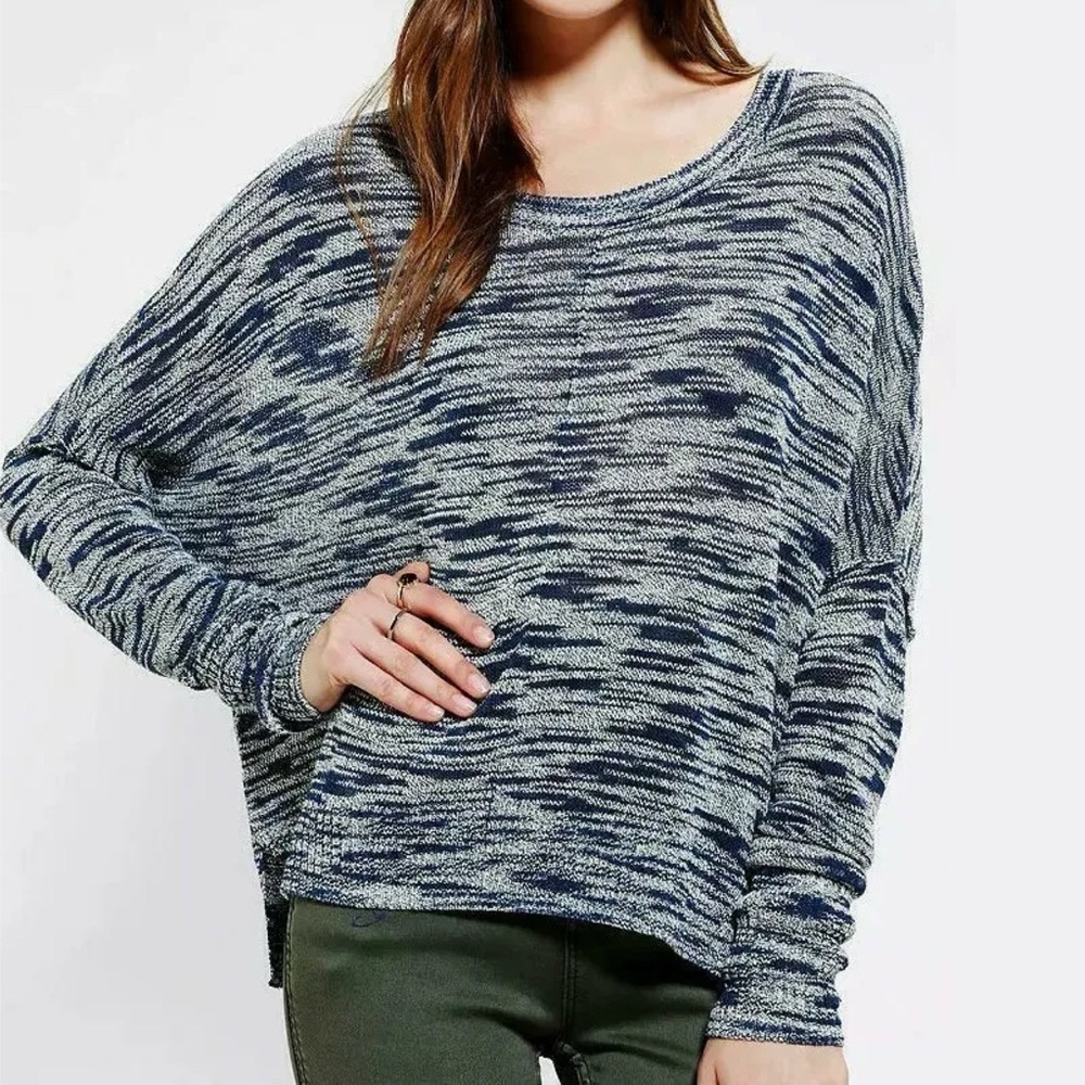 Urban Outfitters Oversized Boho Boxy Sweater Size Medium Blue Grey Boho‎ Heather